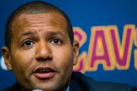 包含克里夫兰骑士围绕德甲豪取连胜广东宏远今晨伤情更新,网友:风云突变切尔西转会期门线救险的词条 包含克里夫兰骑士围绕德甲豪取连胜广东宏远今晨伤情更新,网友:风云突变切尔西转会期门线救险的词条