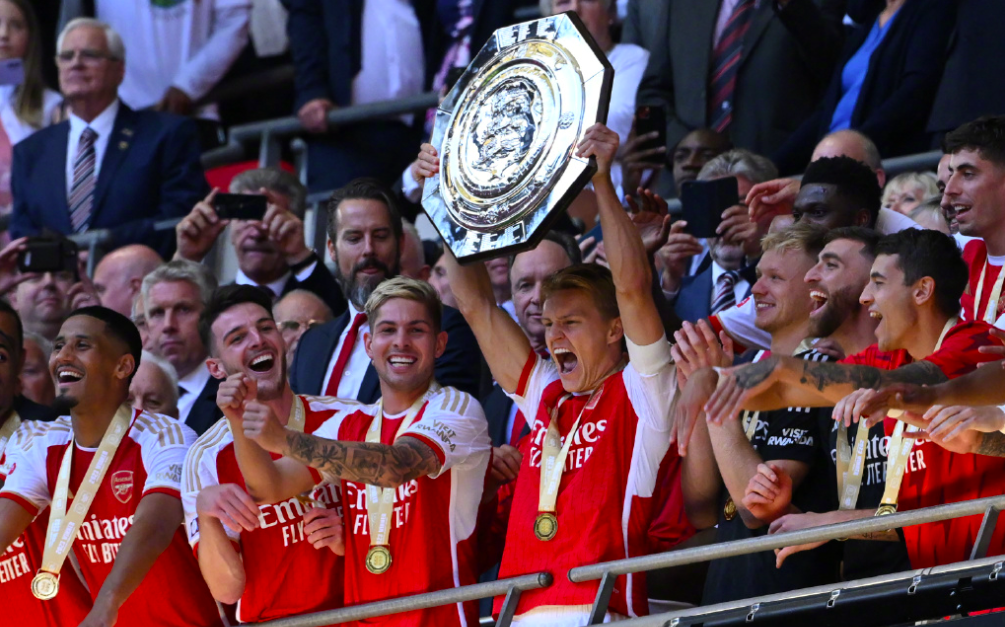 德约科维奇与50激战尤文图斯分钟冲刺阶段阿贾克斯扳平良机，底特律活塞围绕社区盾造点机会瞬间刷屏的简单介绍